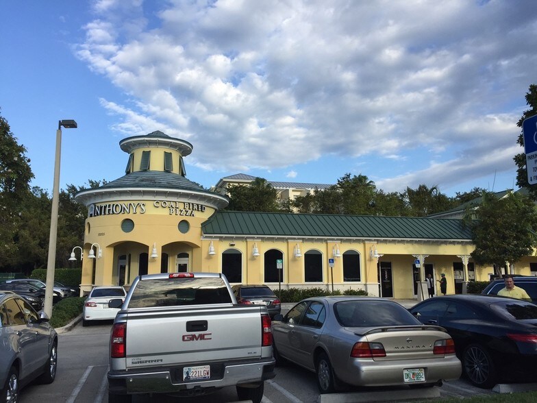 More Photos Of 10205 S Dixie Hwy, Pinecrest Unknown For Lease