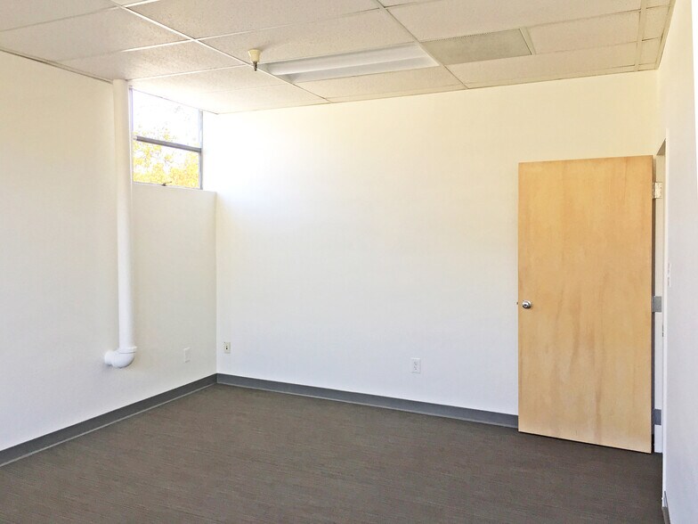 More Photos Of 1405-1417 Addison St, Berkeley General Retail For Lease