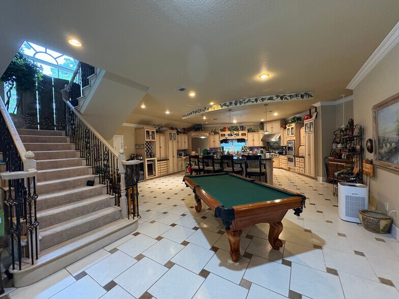 More Photos Of 6529 Asher Rd, Alvarado Specialty For Sale