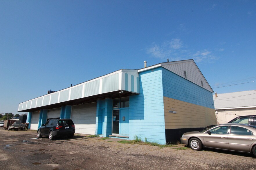 More Photos Of 3003 Harrisburg Rd NE, Canton Warehouse For Sale