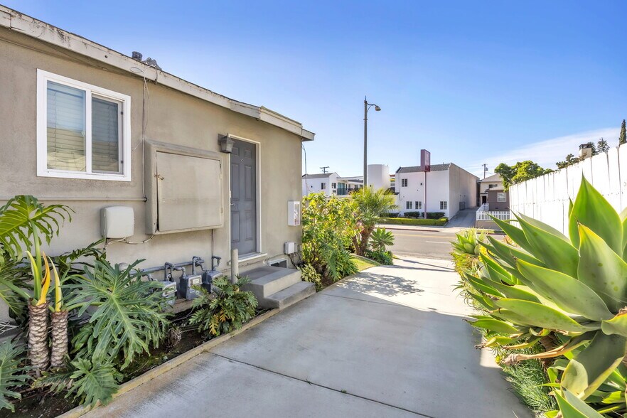 More Photos Of 622 S Pacific Coast Hwy, Redondo Beach Apartments For Sale