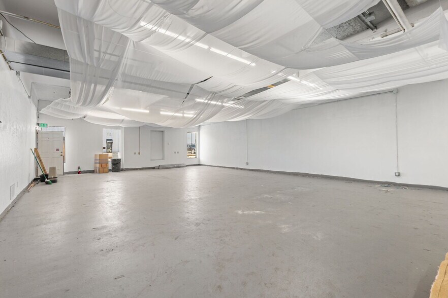 More Photos Of 5595 Arapahoe Ave, Boulder Light Manufacturing For Sale