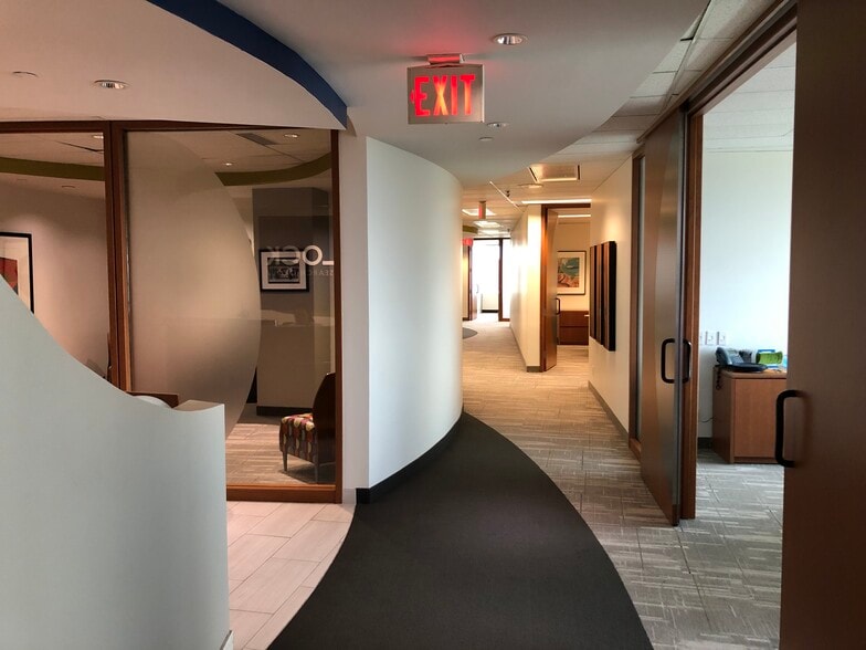 More Photos Of 401 The West Mall, Toronto Unknown For Lease