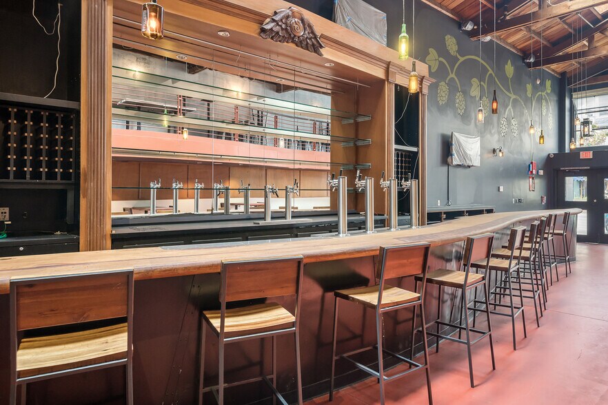 More Photos Of 1326 9th Ave, San Francisco Restaurant For Sale