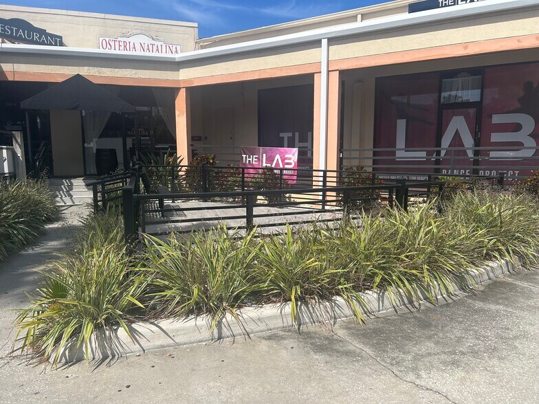 More Photos Of 3215-3217 S Macdill, Tampa Unknown For Lease