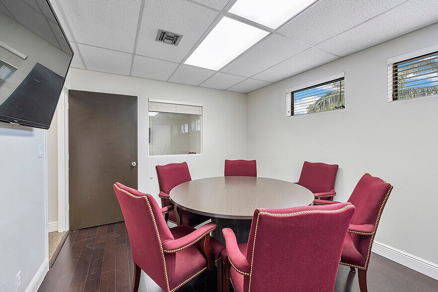 More Photos Of 2699 Stirling Rd, Fort Lauderdale Office For Sale