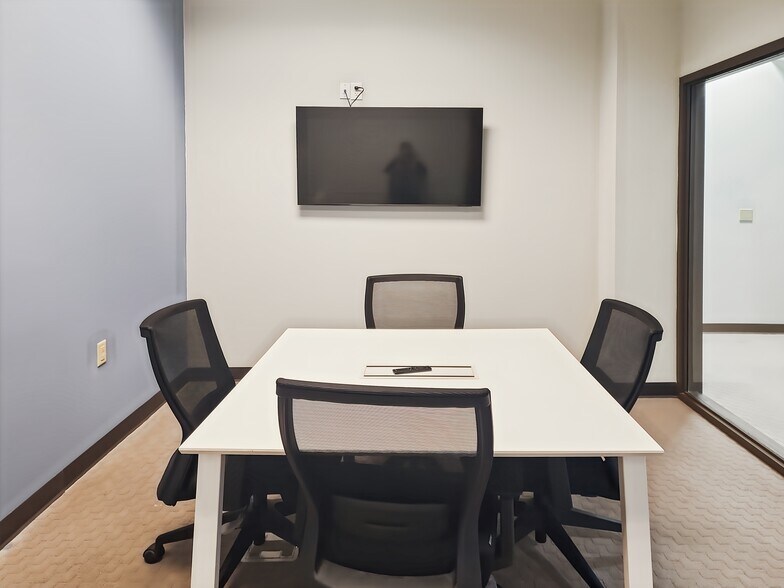 More Photos Of 2624 W Lake Lansing Rd, Lansing Coworking Space