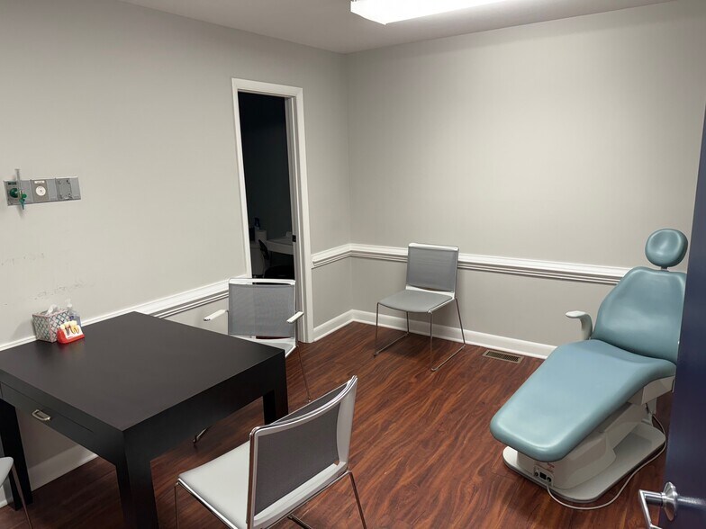 More Photos Of 2320 Cosgrove Ave, North Charleston Office Residential For Sale