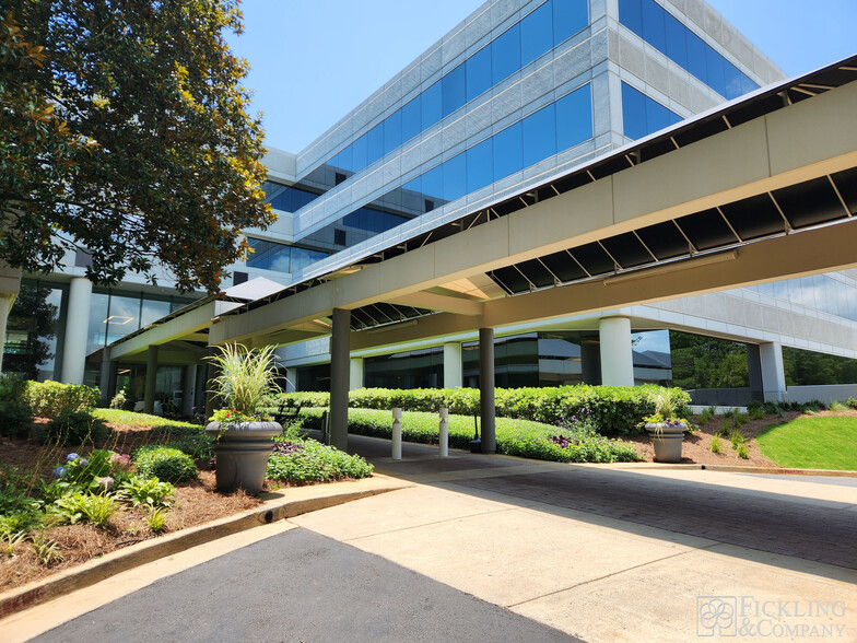 Primary Photo Of 3920 Arkwright Rd, Macon-Bibb Office For Lease