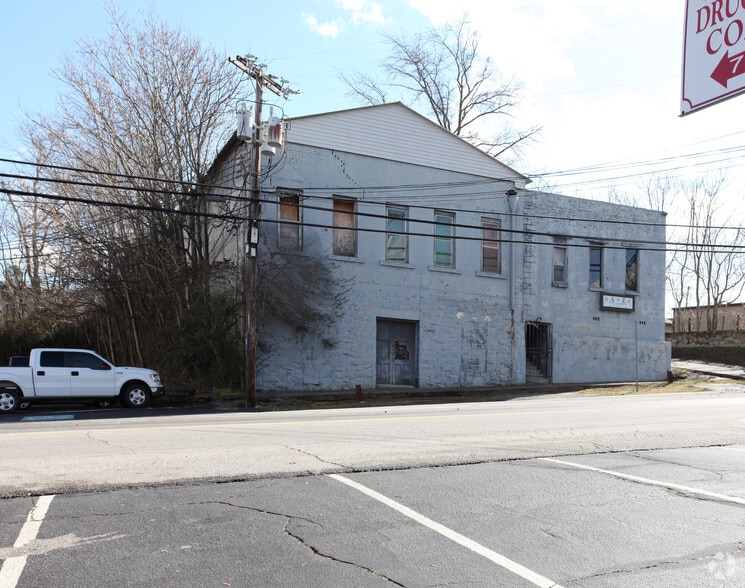Primary Photo Of 407 N Clayton St, Lawrenceville Restaurant For Sale