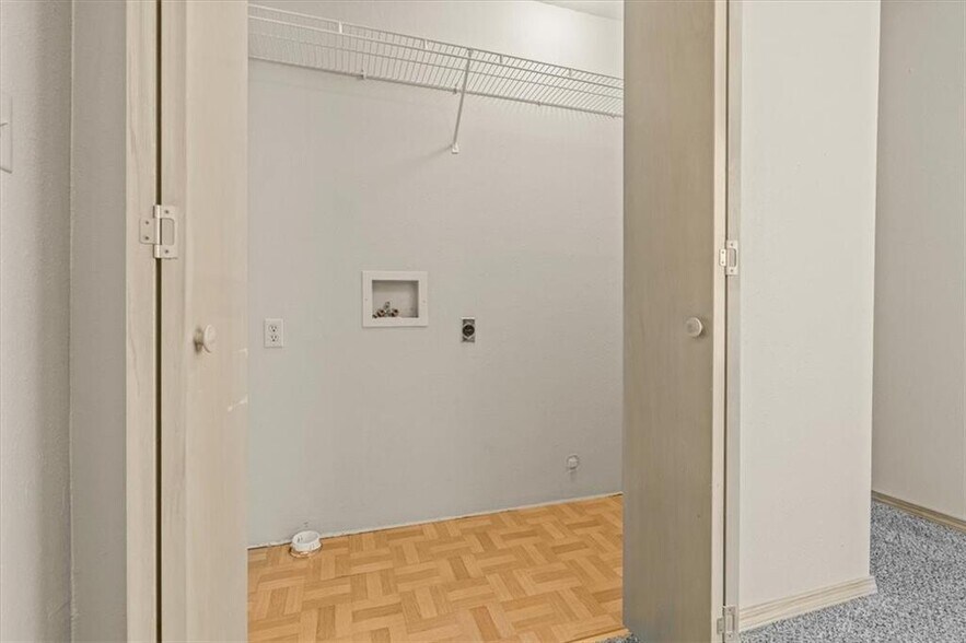 More Photos Of 15 Pivot Rock Rd, Eureka Springs Apartments For Sale