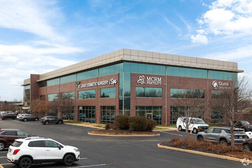 More Photos Of 17300 N Outer Forty, Chesterfield Medical For Lease