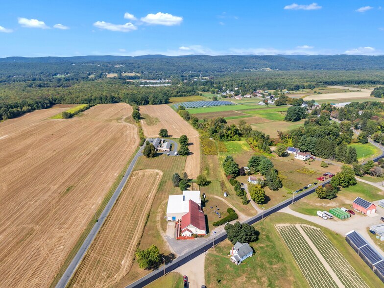 More Photos Of 203 Long Plain Rd, Whately Service For Sale