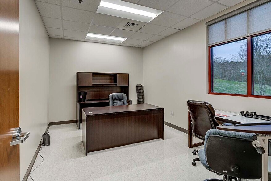 More Photos Of 1242 W Shipley Ferry Rd, Kingsport Medical For Sale