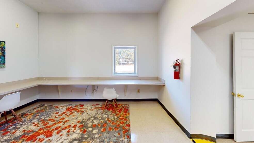 More Photos Of 7947 Southeastern Ave, Indianapolis Loft Creative Space For Lease