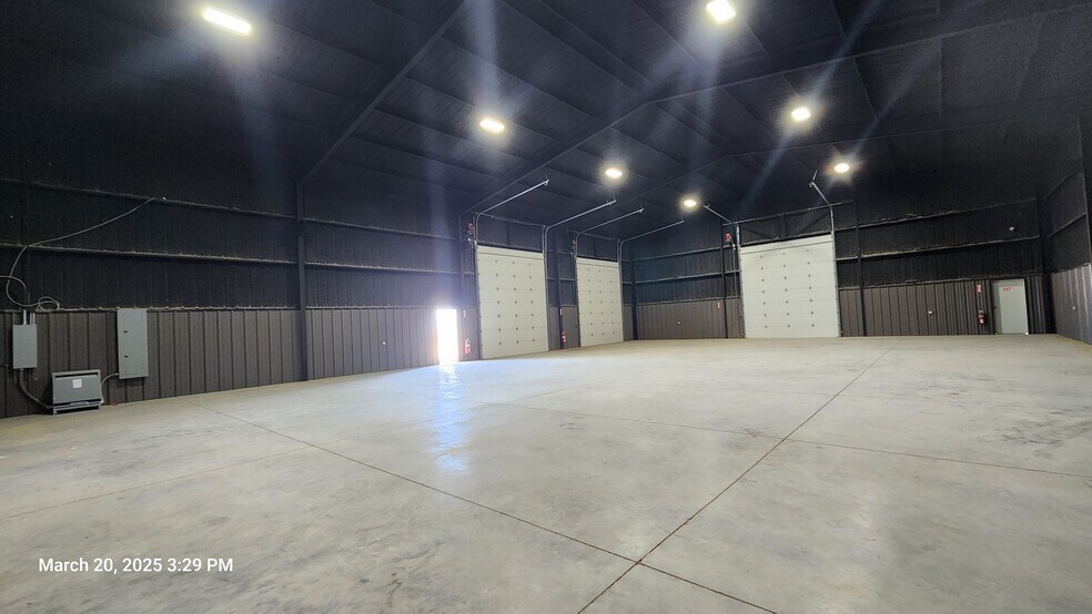 More Photos Of 4516 County Rd 130, Midland Warehouse For Sale