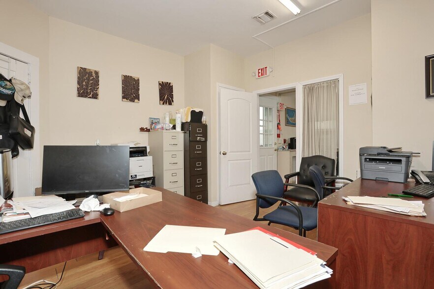 More Photos Of 22 S Madison Ave, Spring Valley Office For Sale