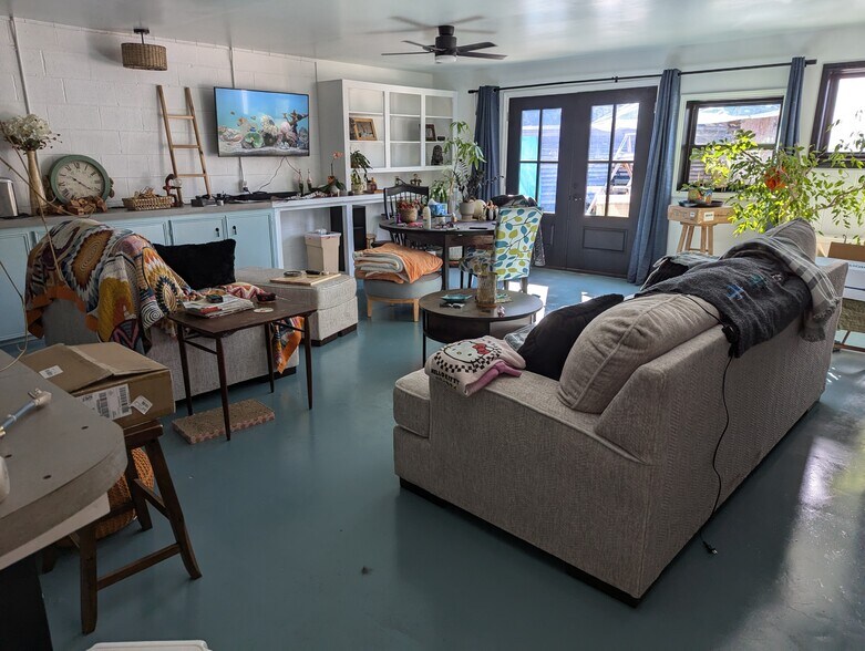 More Photos Of 11 Bell Ave, Denton Flex For Sale