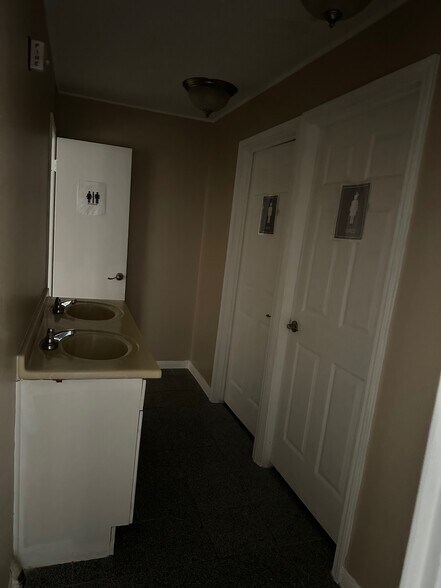 More Photos Of 3639 Glenn Lakes Ln, Missouri City Office For Lease