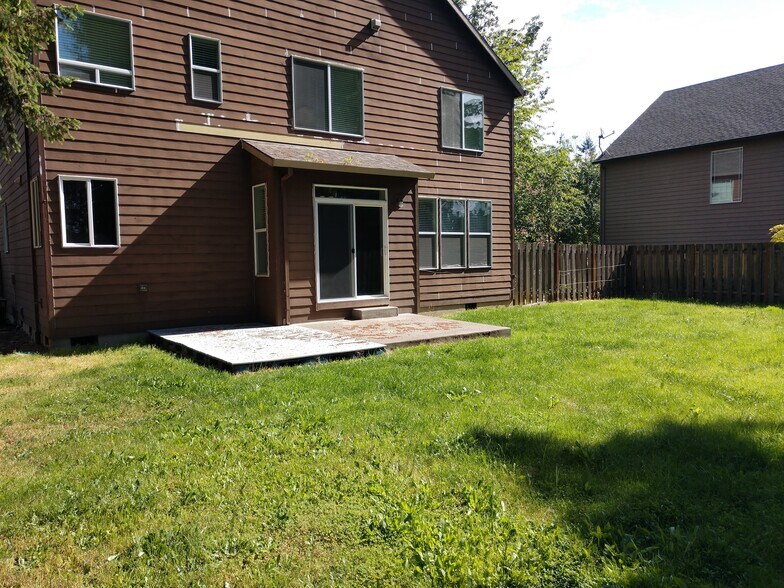 More Photos Of 7610-7640 Maebelle Ln NE, Salem Apartments For Sale