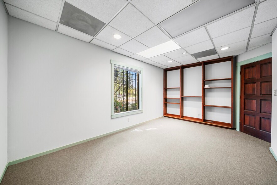 More Photos Of 2120 Huntington Dr, South Pasadena Office Residential For Sale