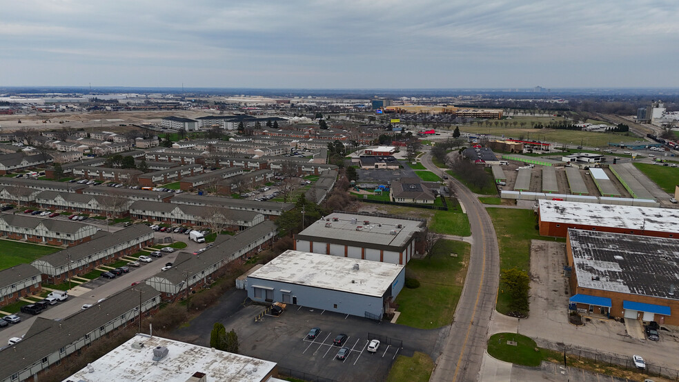 More Photos Of 511 Industrial Mile Rd, Columbus Warehouse For Sale