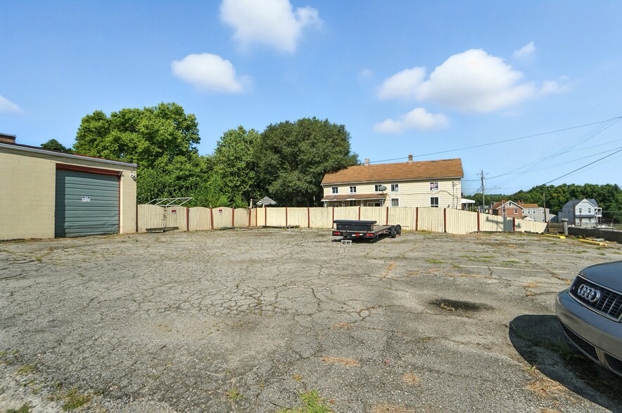 More Photos Of 6105-6117 Vine St, Cincinnati Storefront Retail Residential For Sale