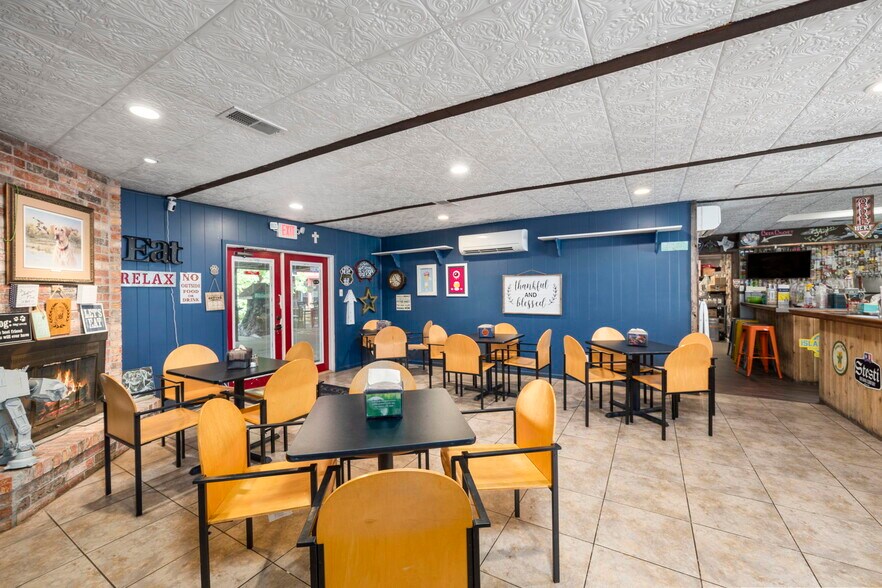 More Photos Of 18541 Mueschke Rd, Cypress Restaurant For Sale