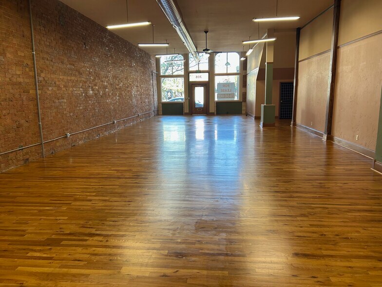 More Photos Of 308 S Union Ave, Pueblo Storefront Retail Residential For Lease