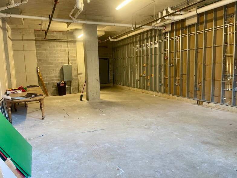 More Photos Of 141 West St, Annapolis Apartments For Sale