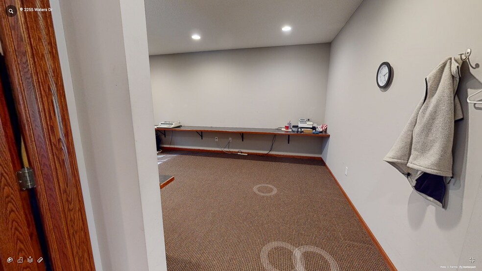 More Photos Of 2255 Waters Dr, Mendota Heights Office For Sale