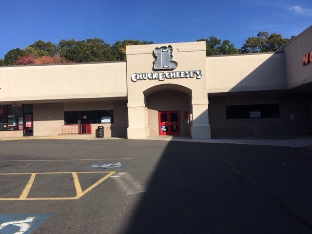 Primary Photo Of 650-670 Wolcott St, Waterbury Unknown For Lease