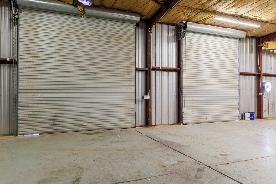 More Photos Of 15051 N Business 79 Hwy, Florence Service For Sale