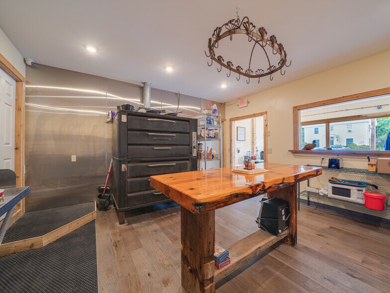 More Photos Of 8572 Newcomb rd, Long Lake Flex For Sale