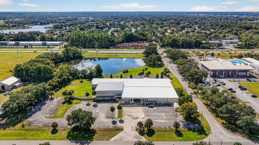 More Photos Of 801 E International Speedway Blvd, Deland Manufacturing For Lease