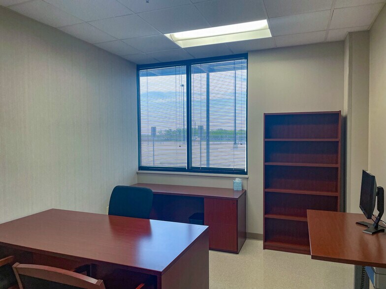 More Photos Of 2625 Co 180 rd, Garden City Manufacturing For Sale