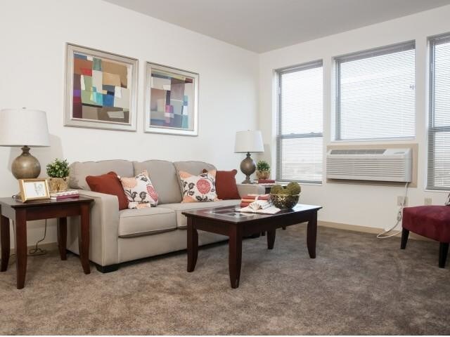 More Photos Of 2220 E Lake St, Minneapolis Apartments For Lease