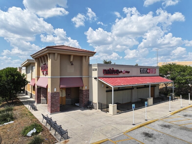 More Photos Of 3238 Wurzbach Rd, San Antonio Restaurant For Lease
