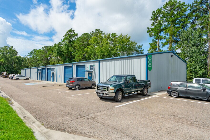 More Photos Of 4509 Savannah Hwy, Ravenel Unknown For Lease