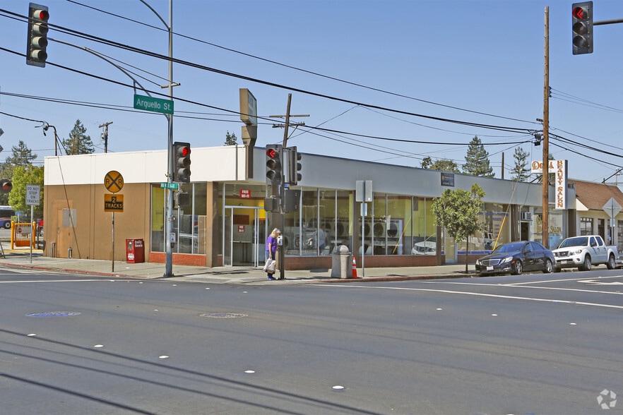 More Photos Of 701-713 Arguello St, Redwood City Storefront For Lease