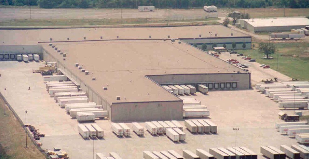 Primary Photo Of 3500 Flanders Dr, Ardmore Distribution For Lease