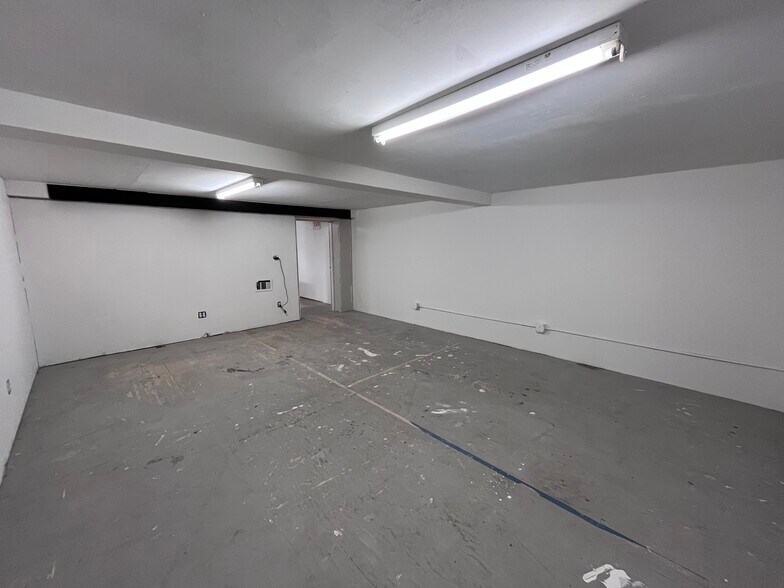 More Photos Of 25 Hayward St, Ipswich Warehouse For Lease