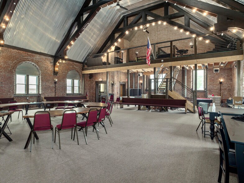 More Photos Of 200 Lincoln Ave, Pittsburgh Storefront Retail Office For Lease