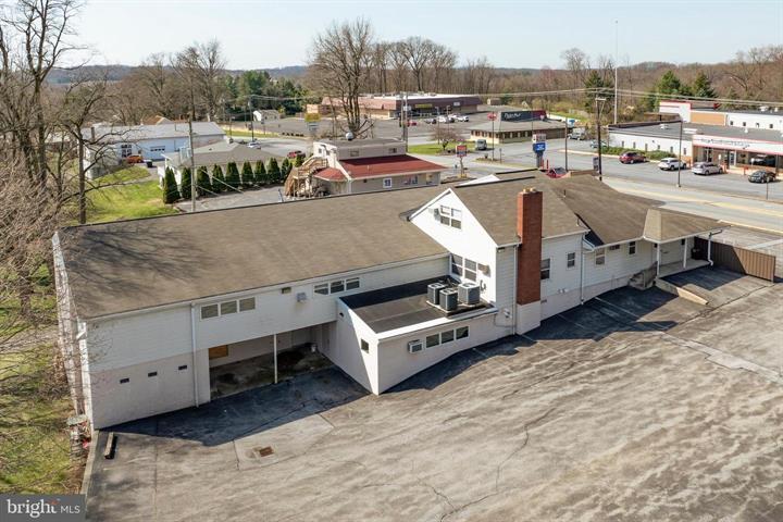 More Photos Of 915 N Hanover St, Elizabethtown Medical For Sale