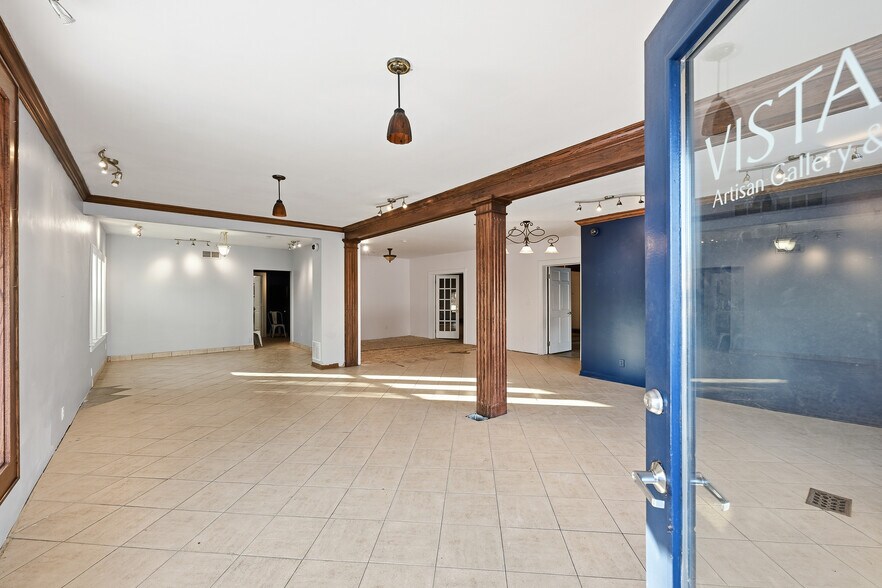 More Photos Of 5901 W Vliet St, Milwaukee Storefront Retail Residential For Lease