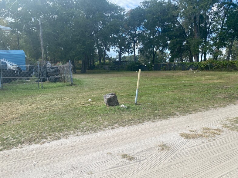 More Photos Of 2331 NW 10th St, Ocala Auto Repair For Sale