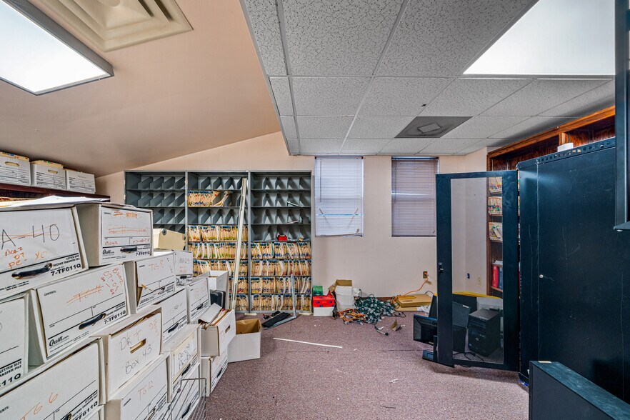 More Photos Of 15239 AL Highway 68, Crossville Medical For Sale