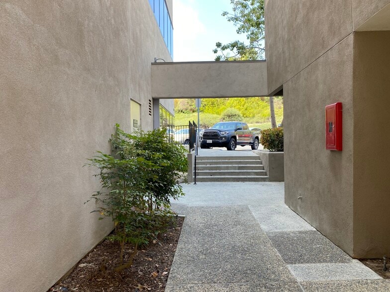 More Photos Of 665 Camino de los Mares, San Clemente Medical For Sale