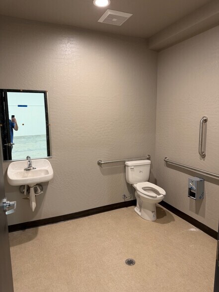 More Photos Of 4516 Grange Ave, Post Falls Industrial For Lease