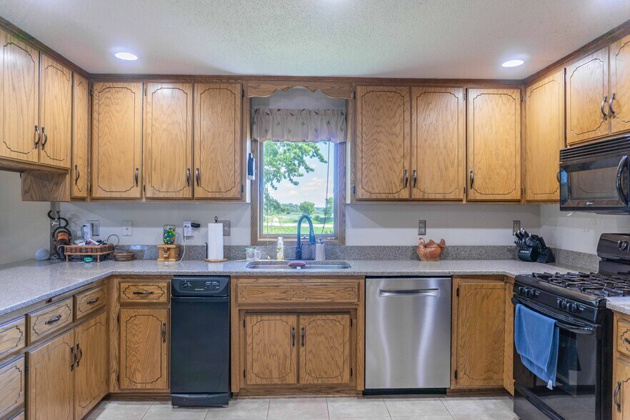 More Photos Of 24166 Langford Ave, Jordan Land For Sale
